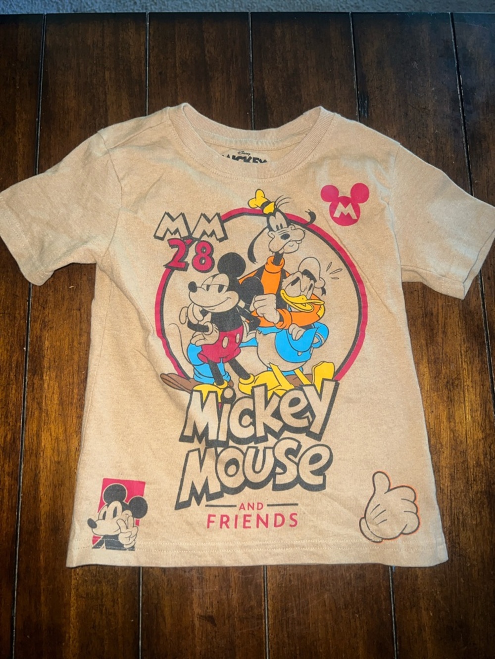 🎉🎉 5 for $20 🎉🎉Disney Beige Mickey Mouse & Friends Short Sleeve Tee